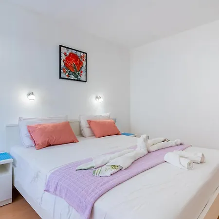 Romana Gostinjska kuća 3*