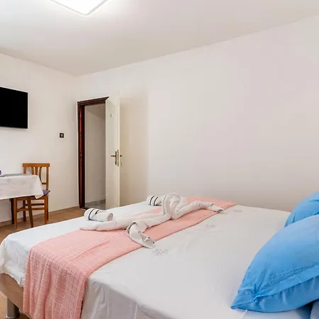 Romana Gostinjska kuća Cres